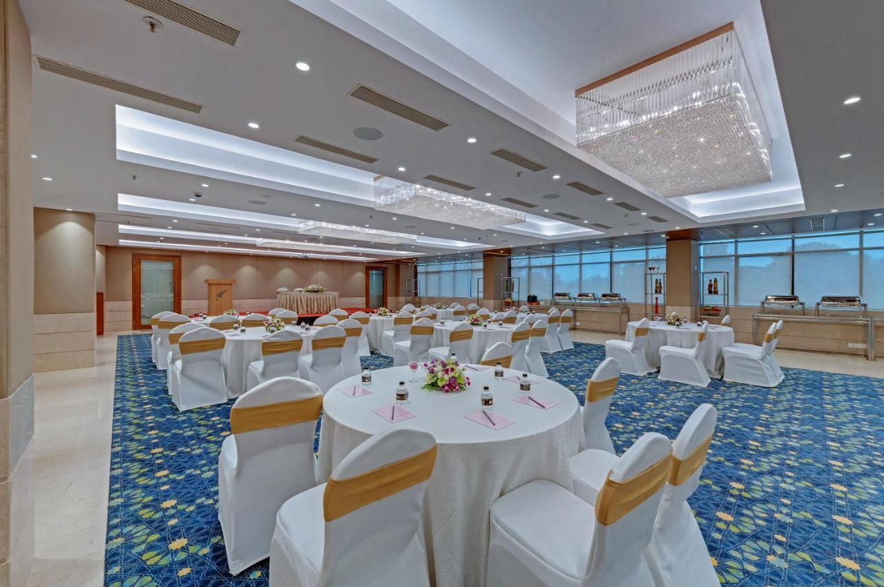 The Fern Residency Turbhe Hotel Navi Mumbai Exterior foto