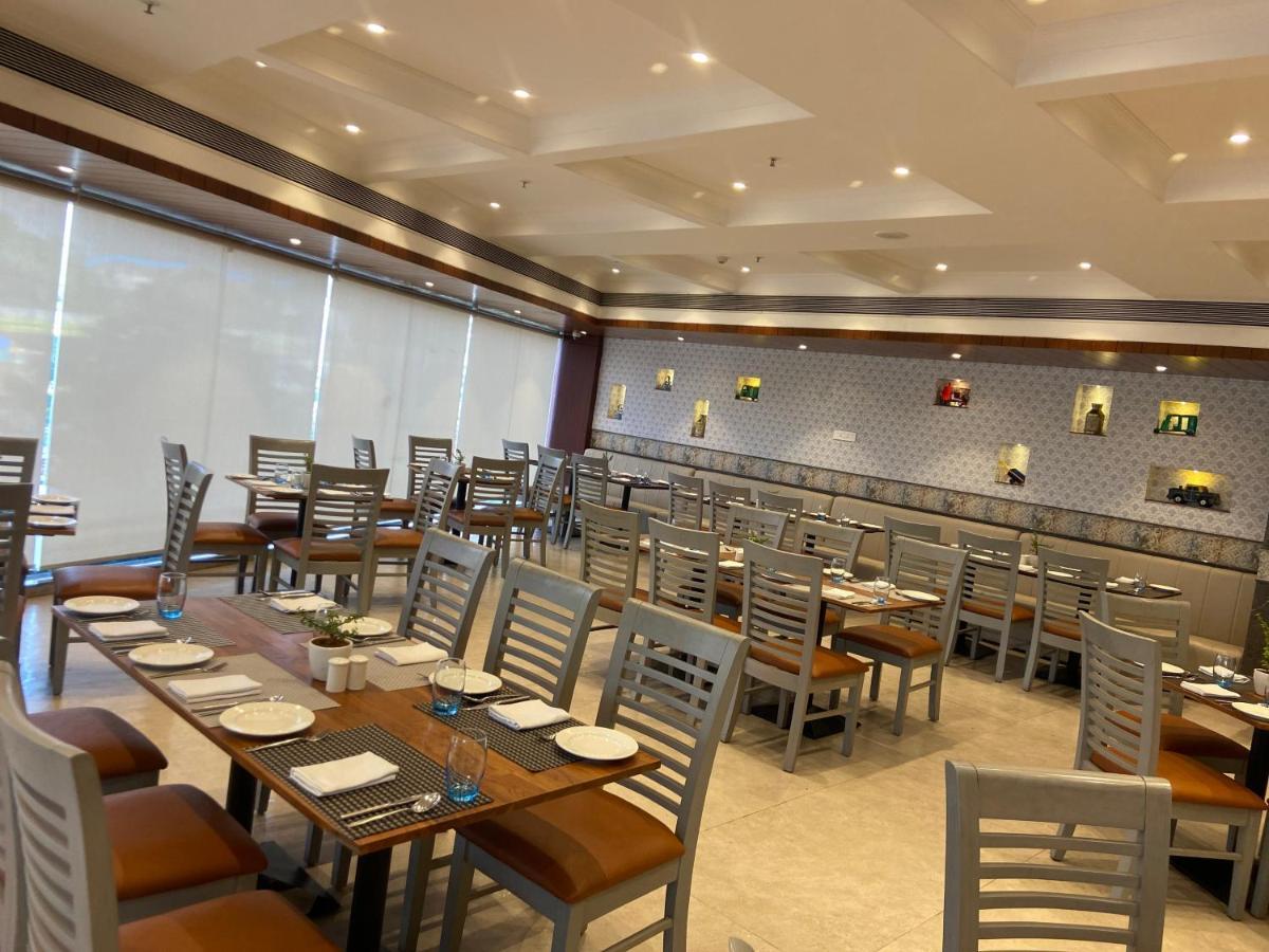 The Fern Residency Turbhe Hotel Navi Mumbai Exterior foto